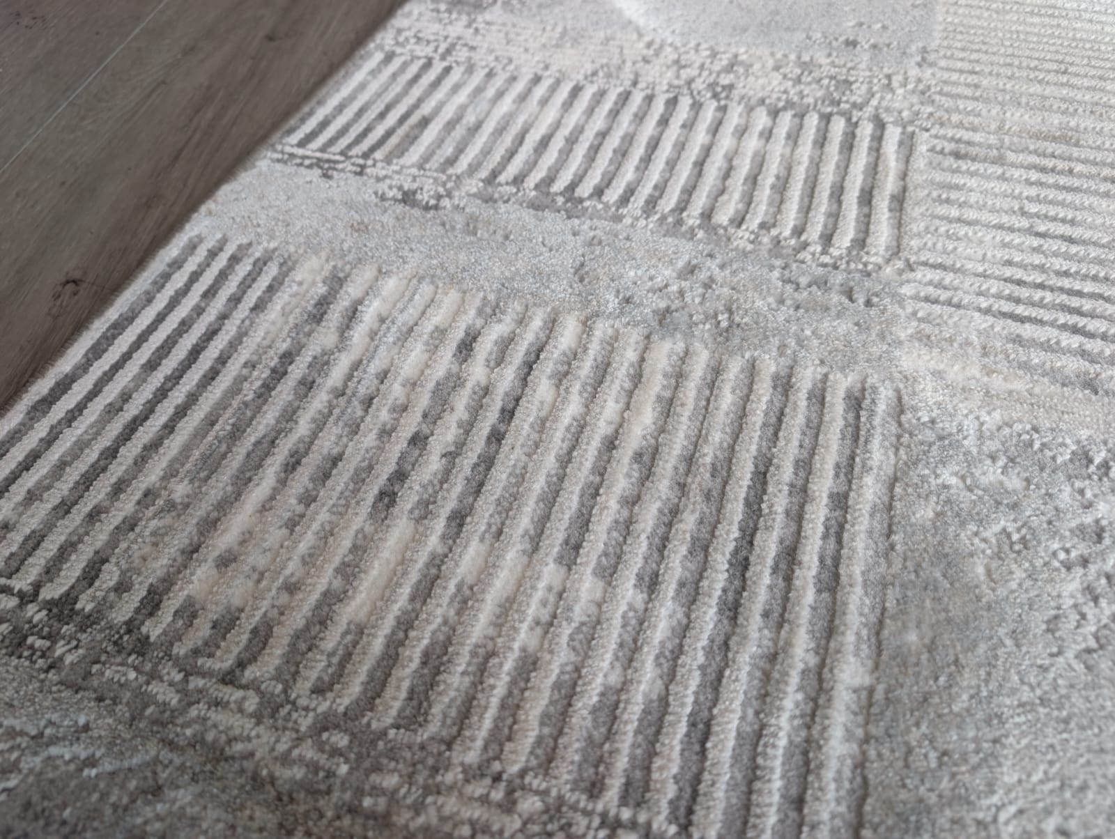 Deluxe 676 cream grey runner 80 cm Wide