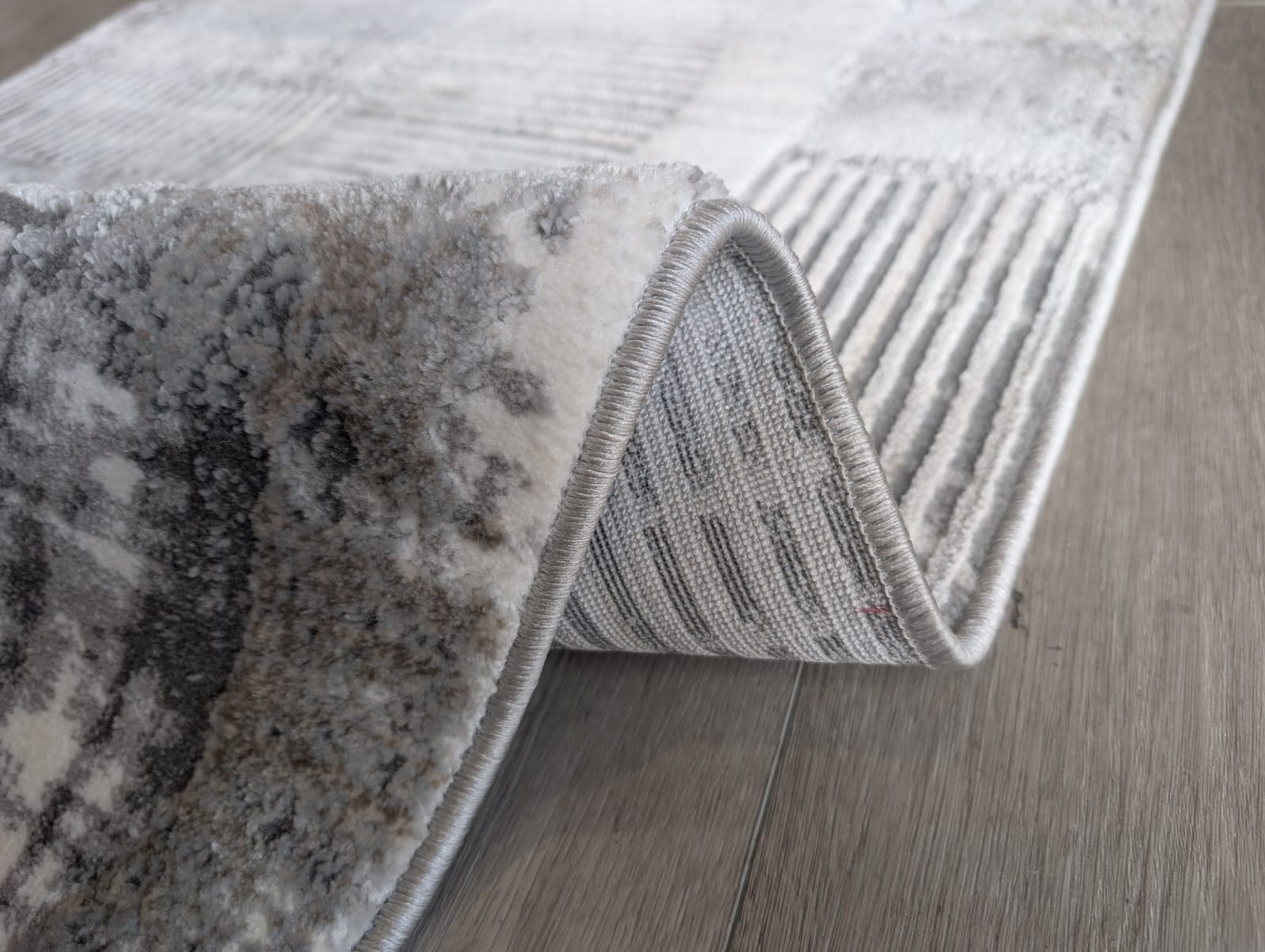 Deluxe 676 cream grey runner 80 cm Wide