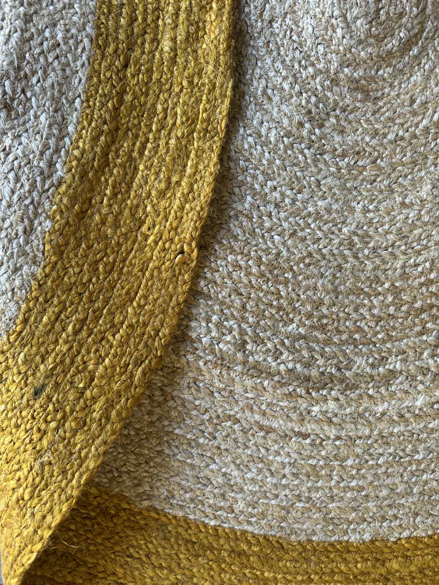 Braided Jute circle mustard rug 130cm