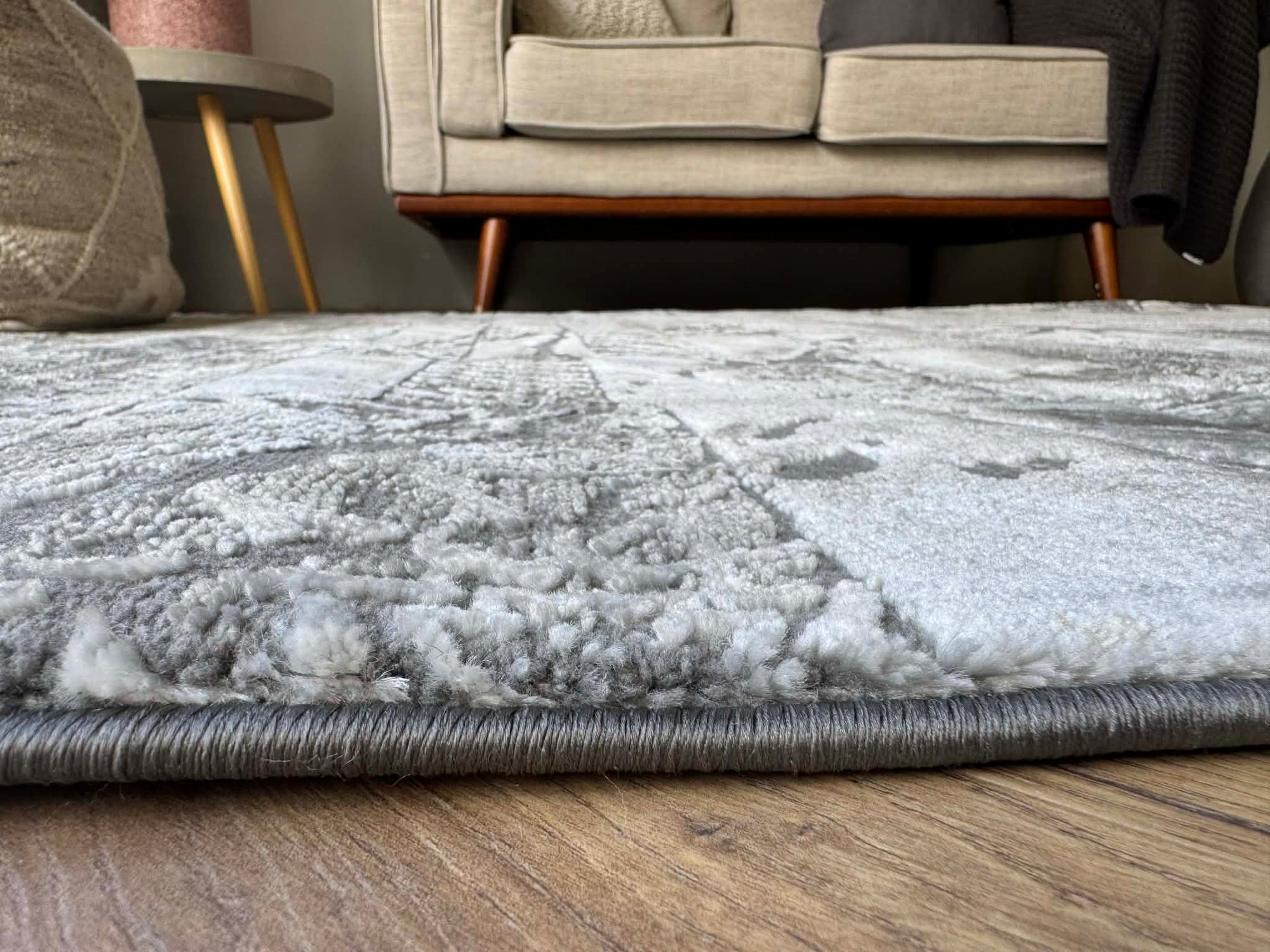 Deluxe Silver Grey Abstract Patchwork Rug