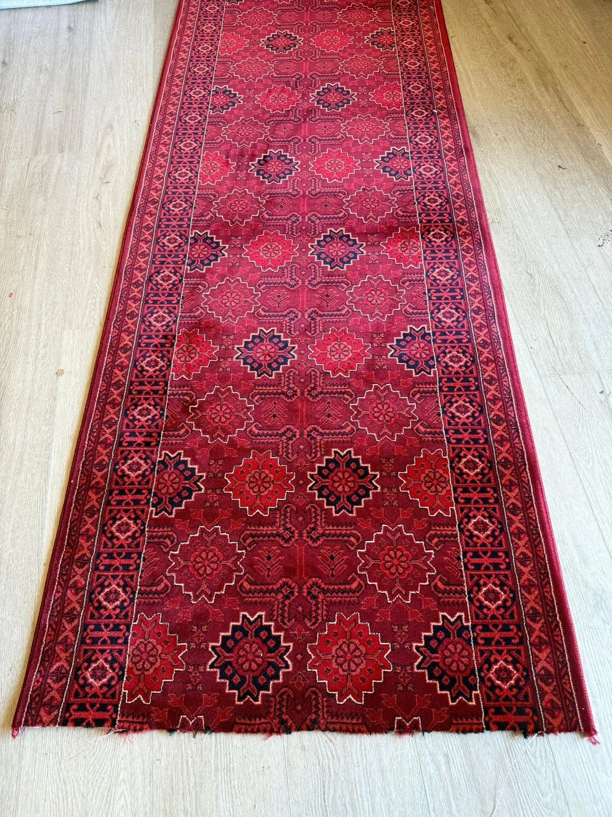 Hive 419 oriental red oriental design 100cm Wide