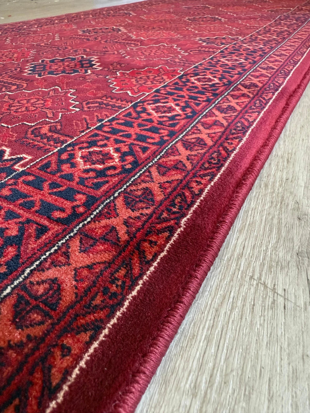 Hive 419 oriental red oriental design 100cm Wide