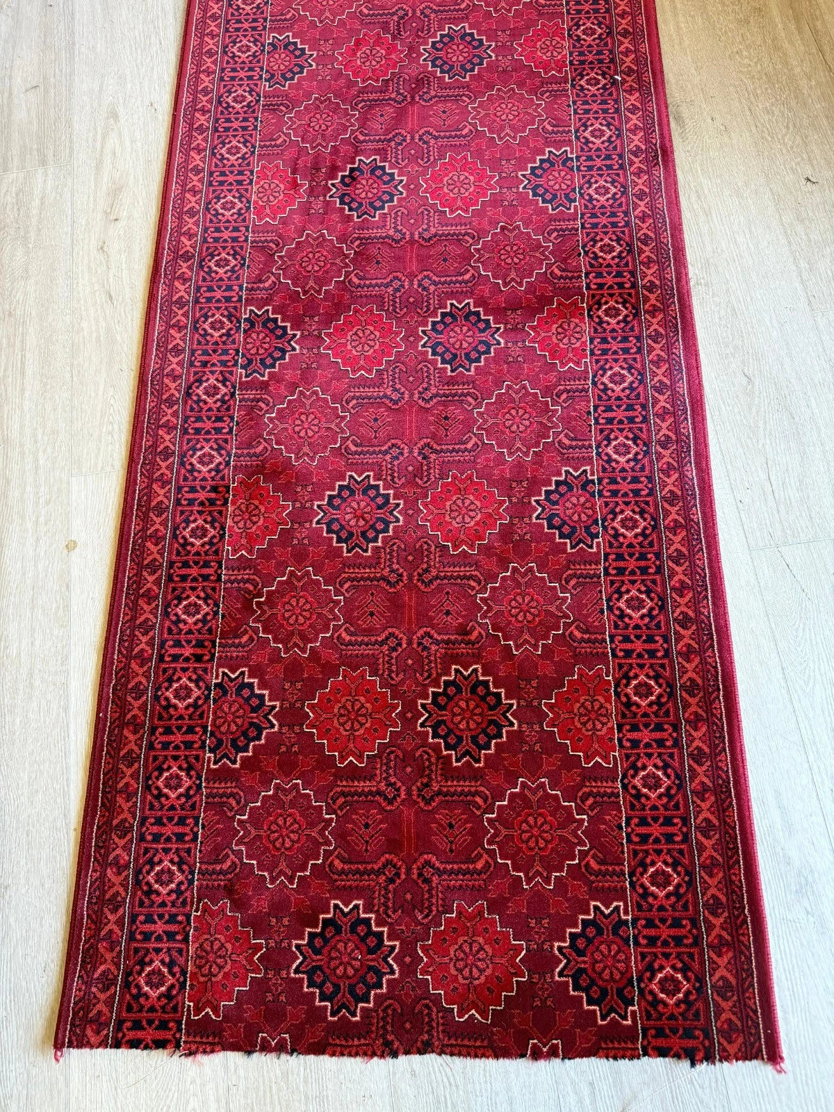Hive 419 oriental red oriental design 100cm Wide